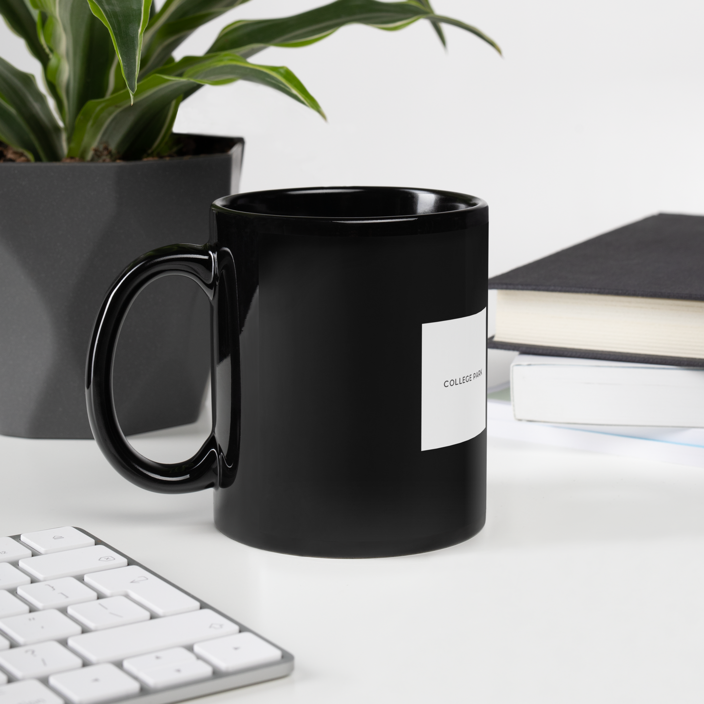 Ndica-Parkside-Black Glossy Mug